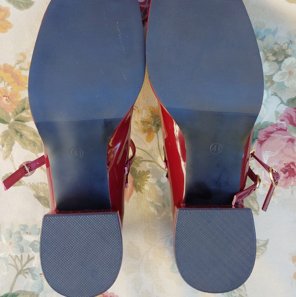 Women's Patent Burgundy Mary Jane Shoes with Block Heels size US 10 Euro 41 - Picture 10 of 17